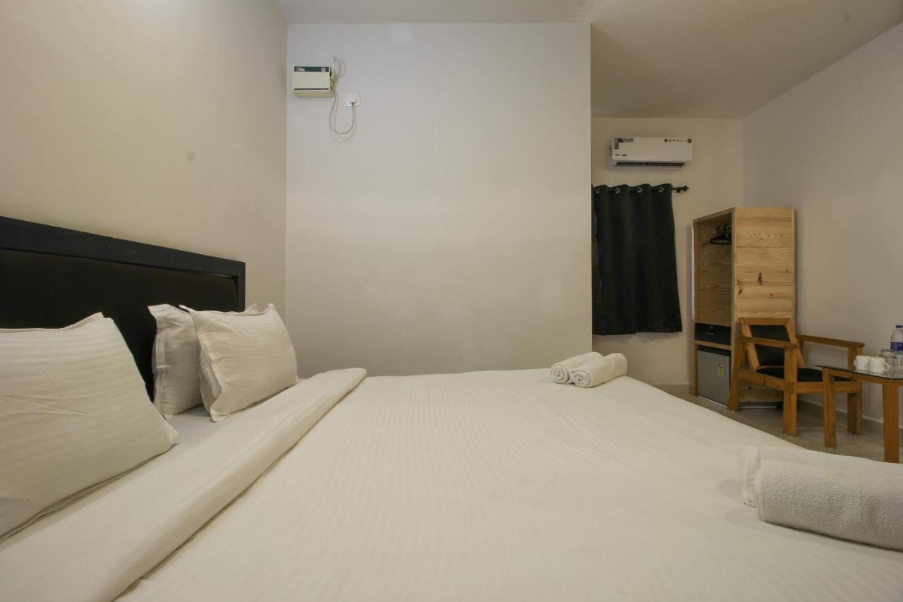 Sky Beach View GOA Bagian luar foto